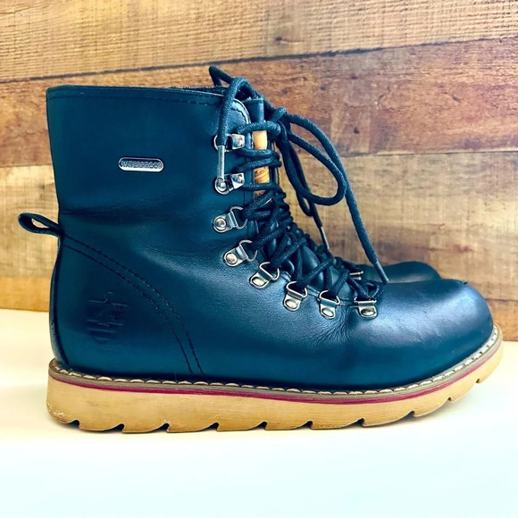 Royal Canadian Aldershot Waterproof Plain Toe Boots